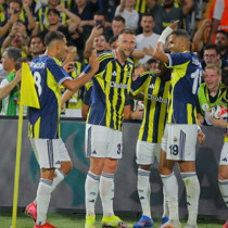 Fenerbahçe'den 27 yıl sonra bir ilk! 4,3 milyon euro kasaya girdi