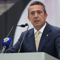 Fenerbahçe-Feyenoord maçında Ali Koç'a hakaret eden şüpheli adli kontrolle serbest bırakıldı