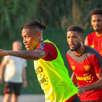 Göztepe'nin Fenerbahçe maçı hazırlıkları sürdürdü