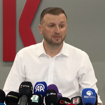 Fatih Kulaksız: Berke Özer'i Konyaspor maçından sonra satacağımızı bilmiyorduk