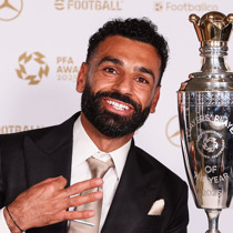 İngiltere'de yılın futbolcusu Salah oldu