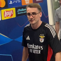 Kerem Aktürkoğlu soruları yanıtsız bırakıp Kadıköy'den ayrıldı