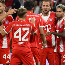 Bayern Münih, açılış maçında şov yaptı