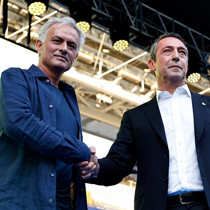 Ali Koç, Portekiz dönüşü Mourinho'nun biletini kesti! 'Transfer yapamıyorlar' restine çok sert yanıt