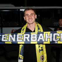 Kerem Aktürkoğlu Fenerbahçe formasını giydi! İstanbul'a geldi
