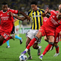 Fenerbahçe İngilizlerin teklifini reddetti! Oosterwolde kalıyor