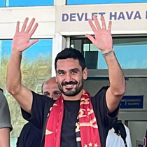 İlkay Gündoğan ilk üçlüsünü çektirdi
