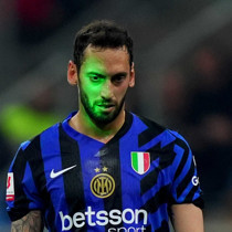 Hakan Çalhanoğlu Galatasaray'a gelmek için her yolu deniyor