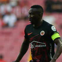 Peter Etebo'nun aşil tendonu koptu