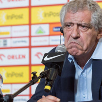 Azerbaycan Futbol Federasyonu, teknik direktör Fernando Santos'un görevine son verdi