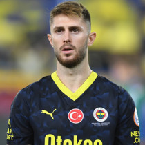 Beşiktaş, Fenerbahçe'den bu sezon ikinci oyuncusunu almaya çok yakın