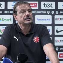 Ergin Ataman: Bu çocuklar madalyayı hak ediyor