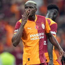 Victor Osimhen efsane futbolcuları sıraladı