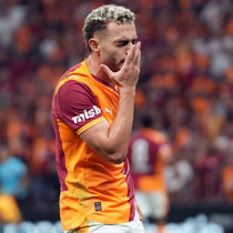 Galatasaray Barış Alper'i affetti ama menajerini affetmedi!