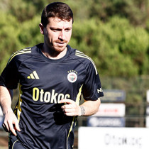 Mert Hakan Yandaş: "Benim sakatlığımı yaşayıp futbola dönen ya 1 ya 2 futbolcu var"