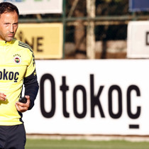 Futbolcuya göre sistem takıma göre oyun!