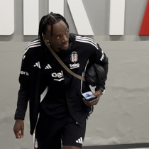 Tammy Abraham'dan Cerny'ye dikiz