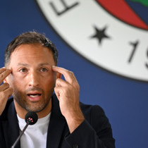 Tedesco, konuşmalarına Türkçe başladı