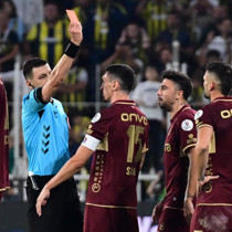 Kadıköy'de Ozan Ergün'ün kararları tepki çekti