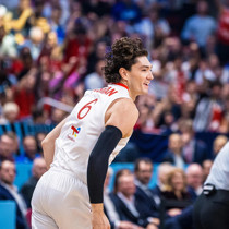 Milli oyuncu Cedi Osman: "Herkes kupayı Türkiye'ye getirmeyi çok istedi. Ancak olmadı"