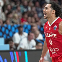 Shane Larkin A Milli Erkek Basketbol Takımı'na veda etti