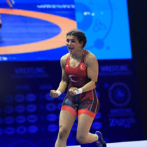 Nesrin Baş, gümüş madalya kazandı