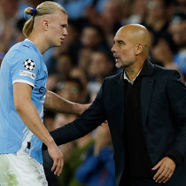 Manchester City, galibiyetle başladı