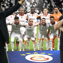 E.Frankfurt-Galatasaray maçının ardından Okan Buruk'u topa tuttu!