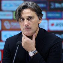"Juventus'ta 19 yaşında 10 numara oynamak kolay değil"