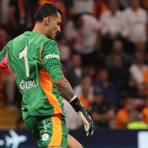 Nebil Evren: Galatasaray'ın tek geriden çıkış opsiyonu, şu anda Uğurcan