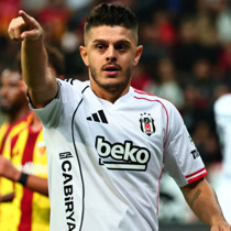 Cerny ve Cengiz Ünder geldi 29 yaşındaki futbolcu gözden düştü