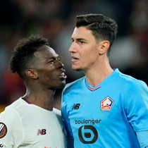 Roma 0-1 Lille MAÇ ÖZETİ | Berke Özer 3 kez penaltı kurtardı