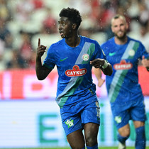 Çaykur Rizespor, Antalya deplasmanında 5 golle kazandı