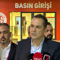 Antalyaspor Başkanı Rıza Perçin: Emre Hoca ile devam edeceğiz