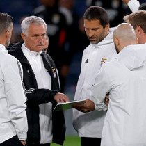 Jose Mourinho'nun Benfica'sında kriz çıktı! Porto derbisi öncesi hastalık şoku
