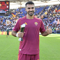 AS Roma'da Zeki Çelik'in sözleşmesi yenileniyor!