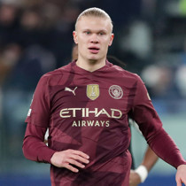 Jamie Carragher, Erling Haaland'ı 'en büyük golcü' olarak nitelendirdi