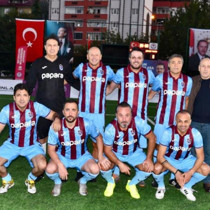 Trabzonspor'un efsaneleri Emir Yuşa için sahaya çıktı