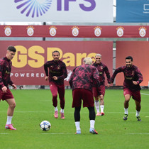 48 maçtır gol atamıyordu formayı da kaptırdı! Galatasaray'da devre arası yolcu