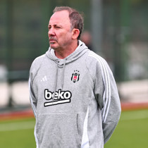 Oyuncuları 10 kişilik Galatasaray'ın üzerine gitmemişti! Sergen Yalçın hemen harekete geçti