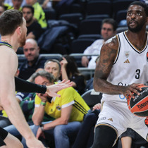 Fenerbahçe Beko, Dubai'ye farklı mağlup oldu