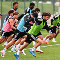 Beşiktaş'ta tam 6 futbolcu geri döndü!