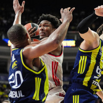 Fenerbahçe, Bayern'i farklı yendi