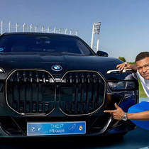 Real Madrid'in sponsoru BMW'den hediye i7 alan Mbappe, arabayı kullanamayacak. Çünkü ehliyeti yok