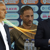 Fenerbahçe'de Domenico Tedesco'nun görevine son verilecek!