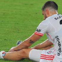 Daha oyuna girer girmez kendi kalesine gol attı ipler koptu