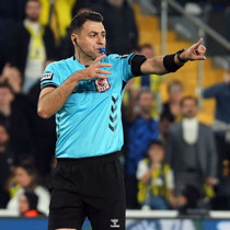 Nihat Kahveci'den hakemlere eleştiri! "VAR'dan sonra çok rahatlar"
