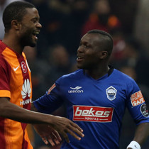 Royston Drenthe'den şoke eden haber