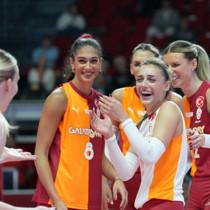 Galatasaray Daikin, konuk ettiği İlbank'ı 3-0 yendi