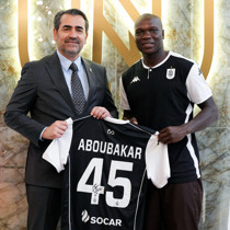 Vincent Aboubakar, Azerbaycan'da imzayı attı